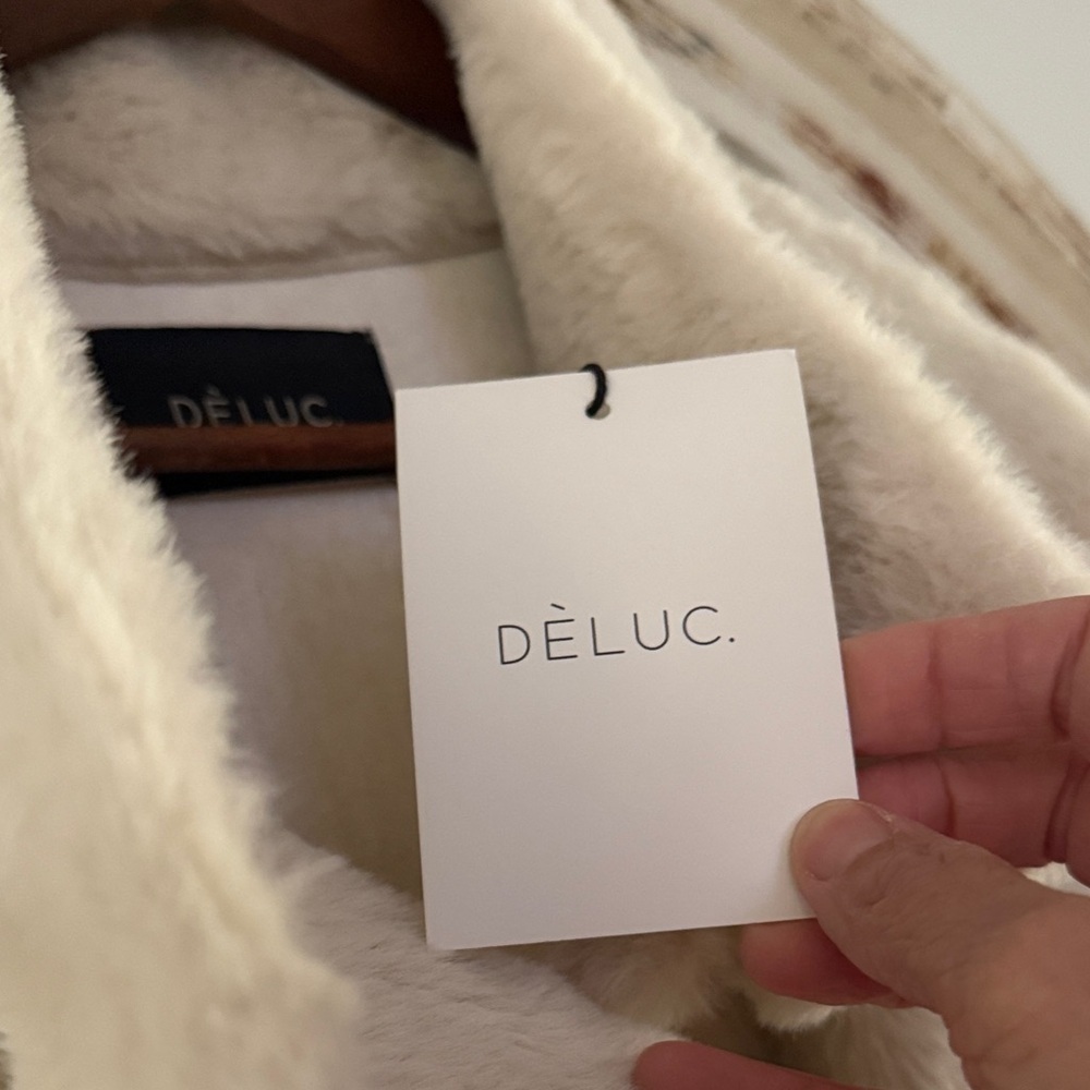 Deluc Knox Jacket- Faux Fur- Size Small NWT - Picture 2 of 7